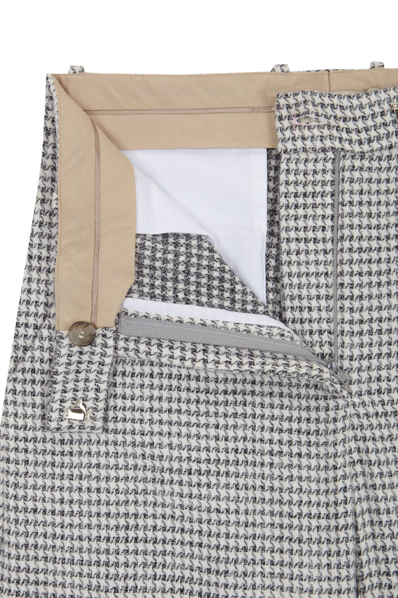 Grey houndstooth